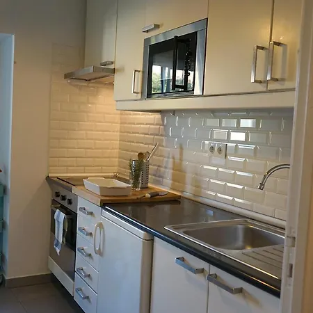 아파트 Memoria Apartment. A Cozy Space Near Belem. 리스본